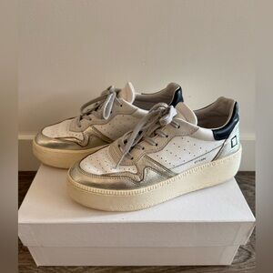 D.A.T.E. Sneakers in White and Gold - 6.5 US